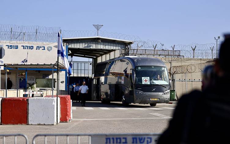 Hamas rehineleri bırakmaya hazır, ancak müzakere talep ediyor